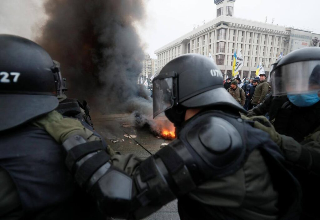 Протести ФОПів на Майдані: у МВС заявили про побиття поліцейських - новини Києва - фото