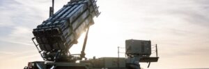 Україна отримала допомогу для ППО: ракети Patriot, AIM та кілька Crotale