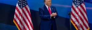 У Білому домі пояснили причину синців на руках Трампа