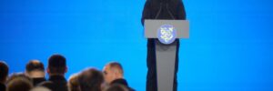 Покликав Лукашенко — приїхала Тихановська: Зеленський пожартував на саміті в Києві