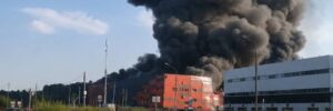 Атака дронів на Підмосков’я: пожежі біля заводів та великих складів Wildberries