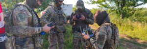 Стріляв у поліцейських: на Буковині розшукують чоловіка зі зброєю