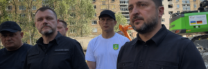 Тільки “острів Москва” може примусити Путіна до припинення війни – Зеленський на місці удару в Києві