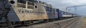 600 людей під прицілом: російські дрони атакували потяг на шляху до Одеси