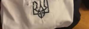 В аеропортах Польщі нищать речі з українською символікою (ВІДЕО)