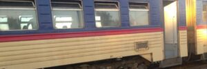 На Дніпропетровщині дитину вбило струмом на даху електрички (ВІДЕО)