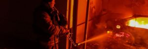 РФ атакувала кілька областей України: є загиблі, пошкоджені будинки та підприємства (ФОТО 18+)