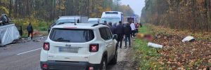 На Львівщині у ДТП загинув водій вантажівки, ще дев’ятеро людей постраждали (фото)